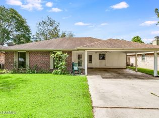 203 Longfellow Dr, Lafayette, LA 70503