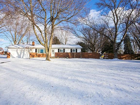 2nd image of 3000 Pinevale Ave