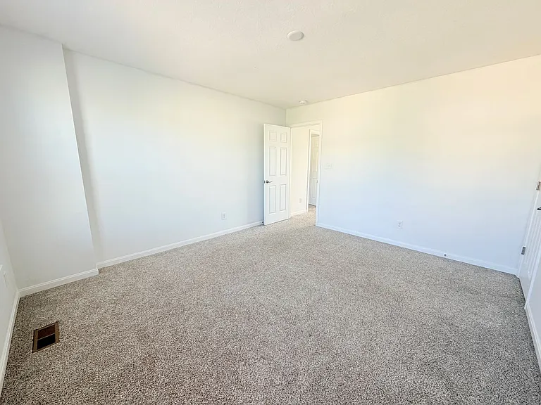 1321 Horse Shoe Bnd — Photo 24