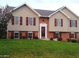 1632 Hamilton Hills Dr, Chambersburg, PA 17202