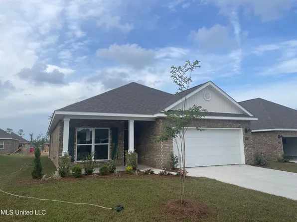 17874 Kelso Dr, Diberville, MS 39540