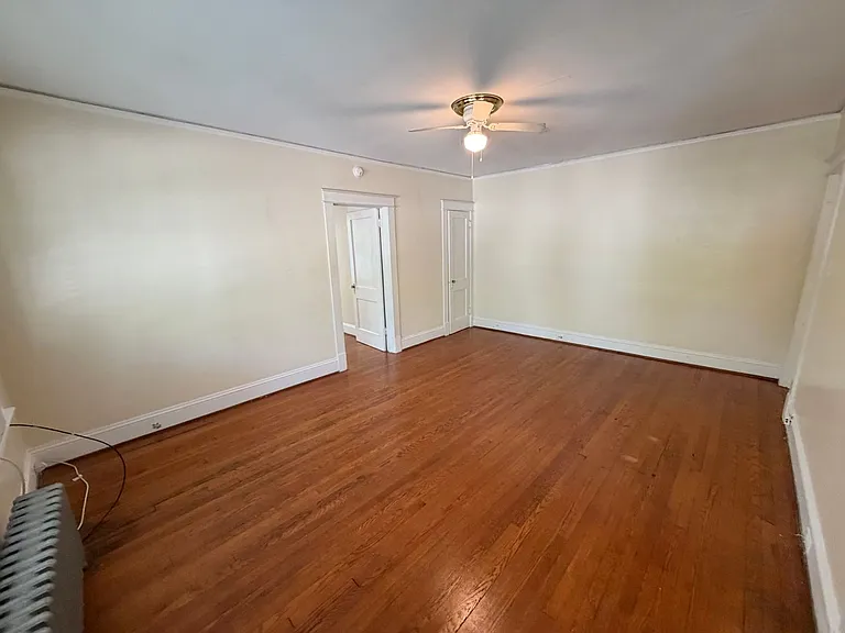 705 W Morgan St — Photo 11