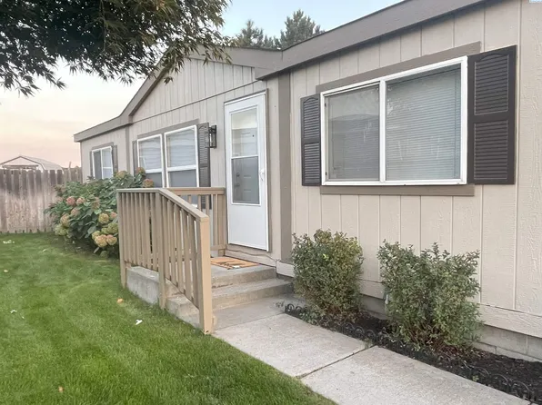 4705 W Grand Ronde Ave, Kennewick, WA 99336