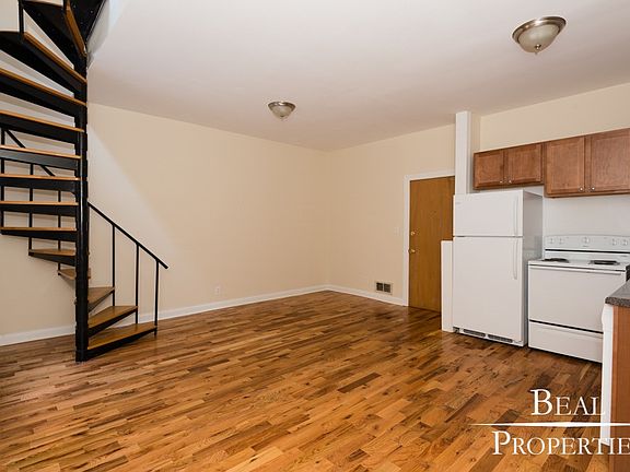 3rd image of 635 W Barry Ave #635106