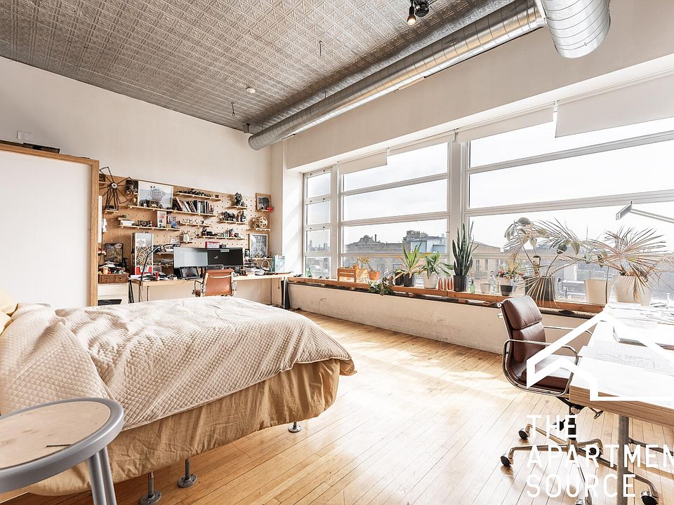 1st image of 2412 W North Ave #4F
