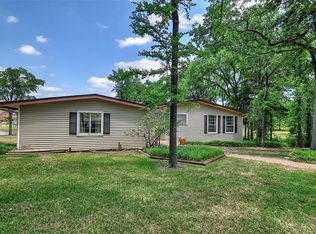 622 Kiowa Dr E, Lake Kiowa, TX 76240