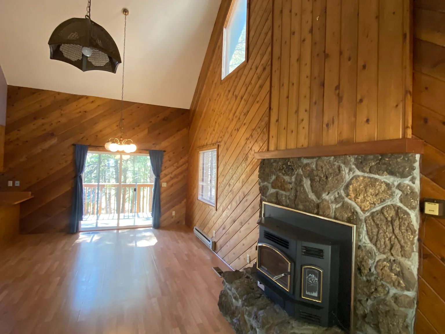 2 bed, 1202 sqft, $2,600 — Photo 3