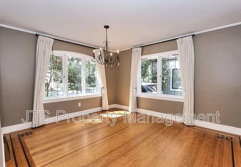 937 Sonoma Way — Photo 21