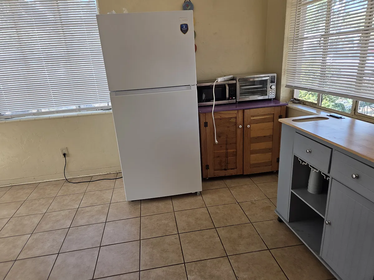 Building Photo - 2808 Beach Blvd S #4