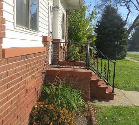 3rd image of 227 4th St NW