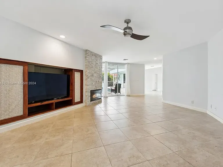 11741 NW 23rd St — Photo 26