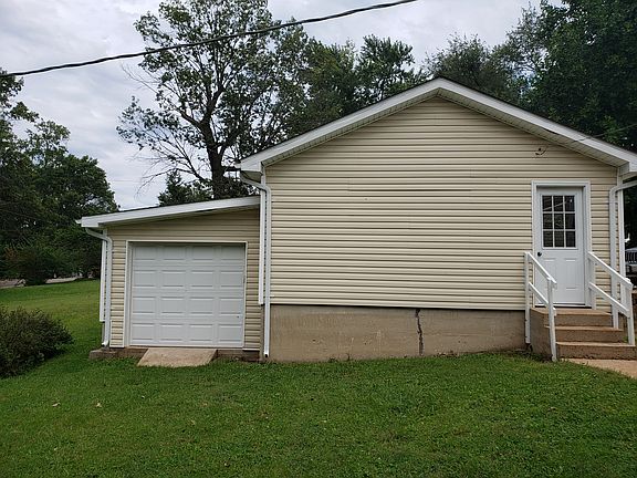 5th image of 1300 Hiland Ct