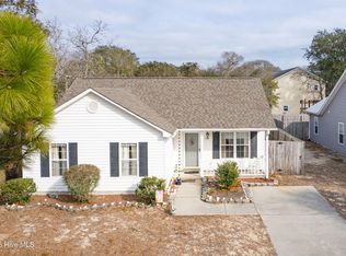 134 NE 7th St, Oak Island, NC 28465