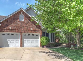 14601 Amberleigh Hill Ct, Chesterfield, MO 63017