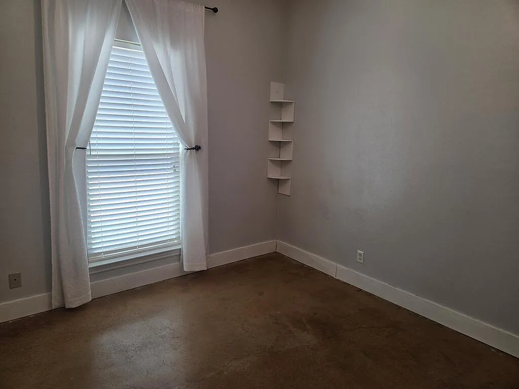 2 bed, 2.0 bath, 1200 sqft, $2,200 — Photo 4