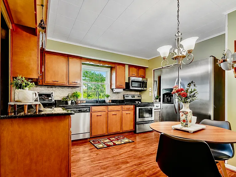 3356 Collins Ferry Rd — Photo 4