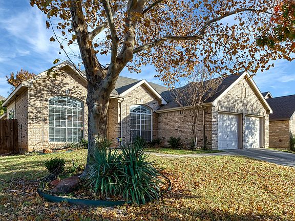 2nd image of 5541 Dunn Hill Dr