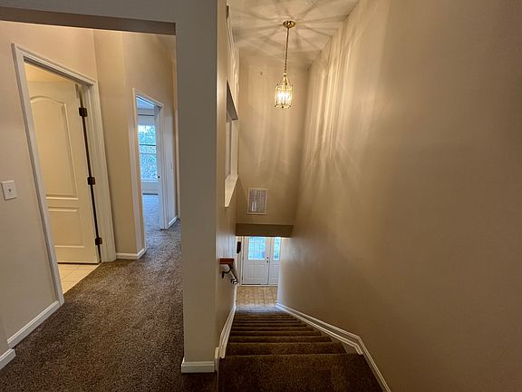 3rd image of 9338 Greenery Ct