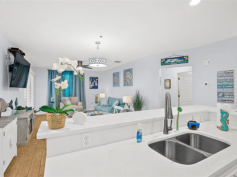 300 Marina Bay Dr #106 — Photo 20