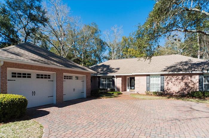 1st image of 621 Birkdale Cir