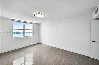 6770 Indian Creek Dr #70 — Photo 21