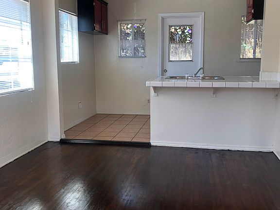 4th image of 1143 30th St #1143