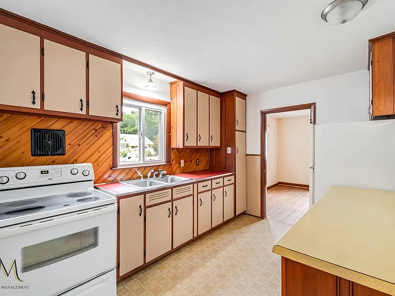38 Anne St — Photo 8