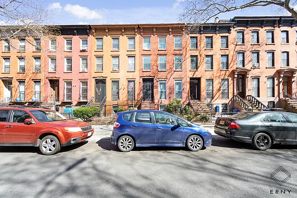 Rented by ERNY LLC | media 9