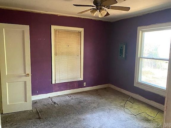 2nd image of 1603 W 37th Ave