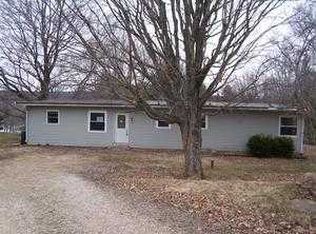 2045 Pleasantview Dr NE, Lancaster, OH 43130