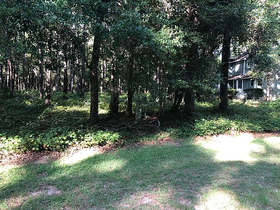 2nd image of 594 Folly Dr SE