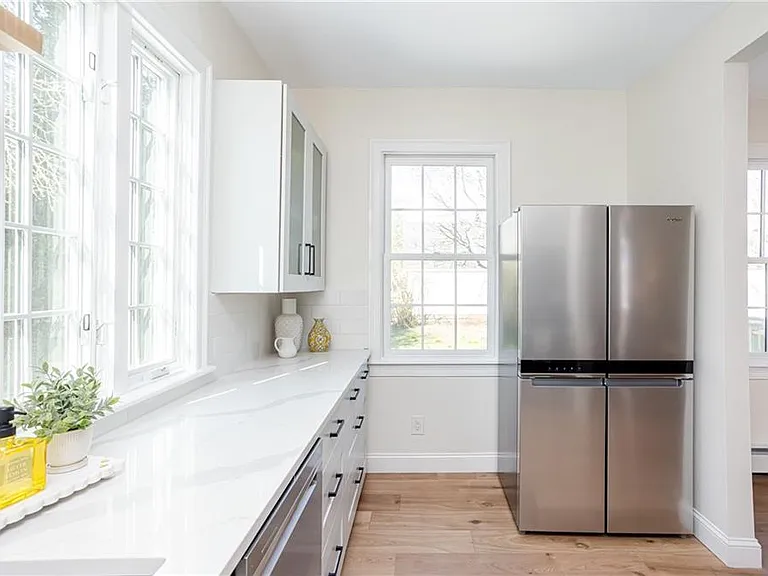 4 Gladding Ct — Photo 19