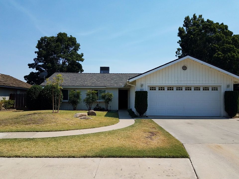 1st image of 811 Sherry Ct