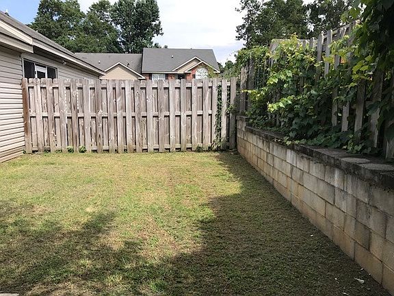 2nd image of 403 Cashew Dr
