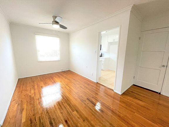 5th image of 5700 Hazeltine Ave #99-5718