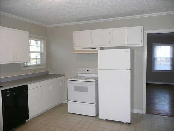 3rd image of 5106 Carvel Ave
