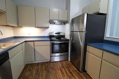 432 Hopkins St #8 Photo 1