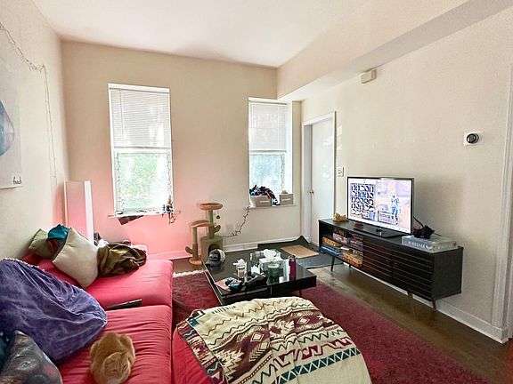 4th image of 2076 N Campbell Ave APT 2