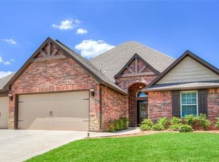 5025 Arbuckle Dr, Edmond, OK 73025