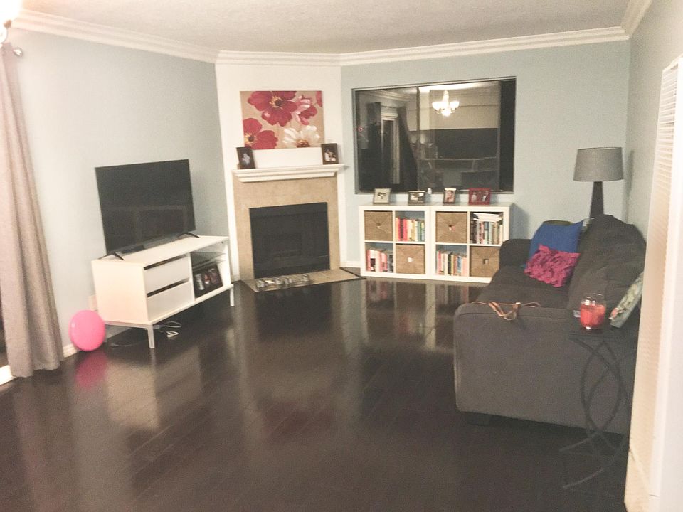 Living room with fireplace