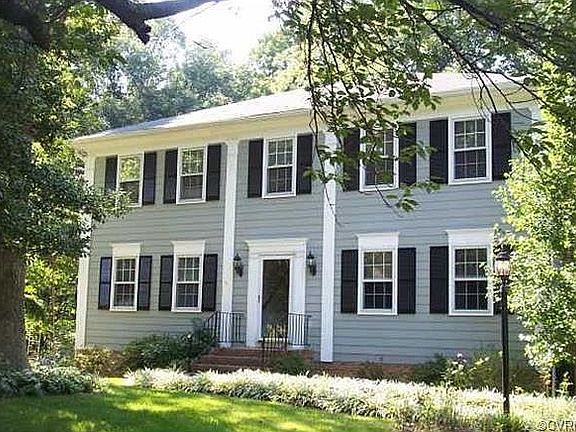 3rd image of 8208 Capelwood Dr