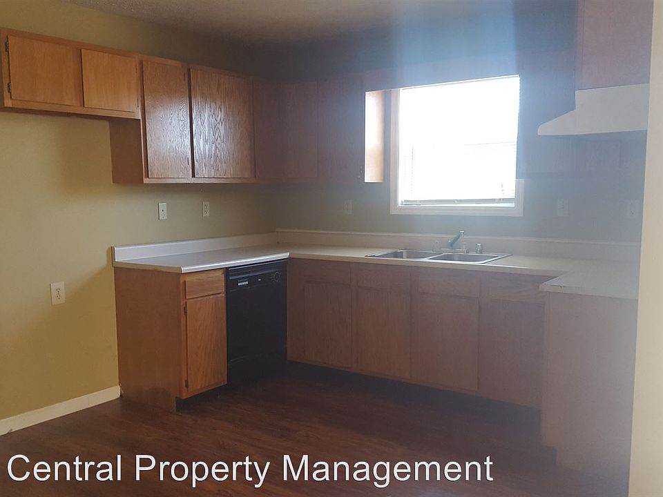 2nd image of 300 Greensburg St APT 7