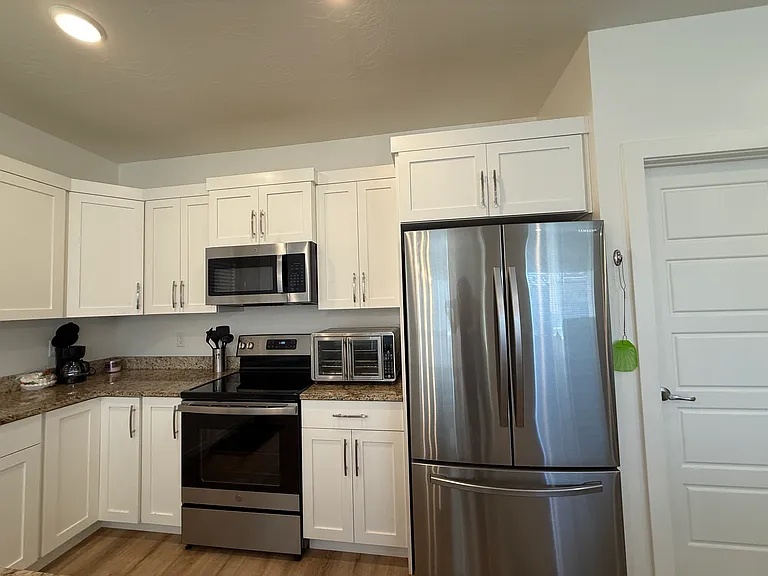 539 S Stewart Creek Cv #A — Photo 8