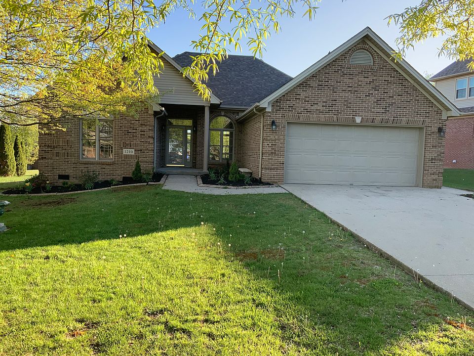 1st image of 1210 Parkview Way