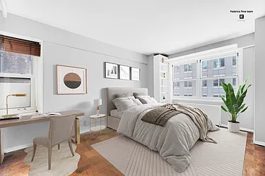 Rented by R New York