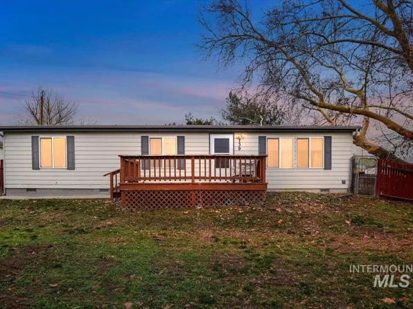 139 E South Slope Rd, Emmett, ID 83617