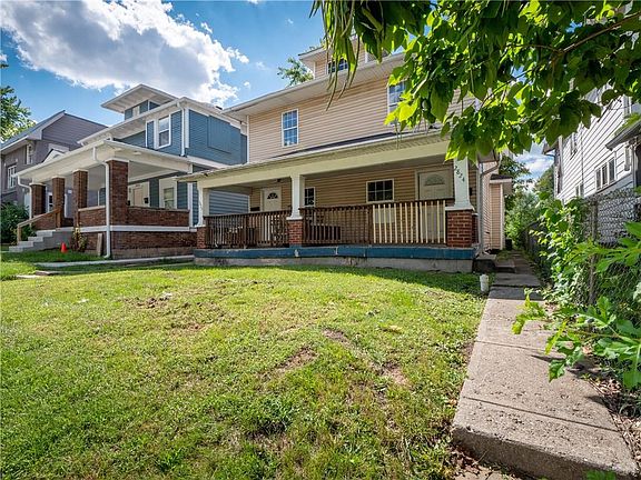 3rd image of 2822 N Park Ave #2824
