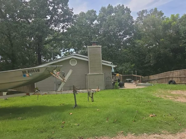 848 White Rd, Saint Clair, MO 63077