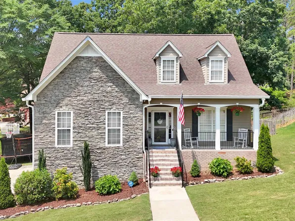 121 Sterling Gate Dr, Alabaster, AL 35007