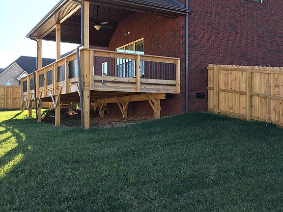 5th image of 155 Melbourne Dr